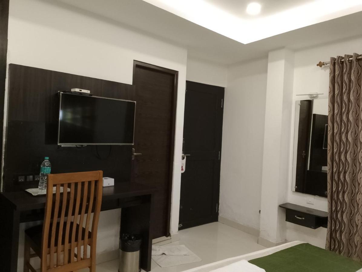 Hotel Greenlife Kochi Exterior photo