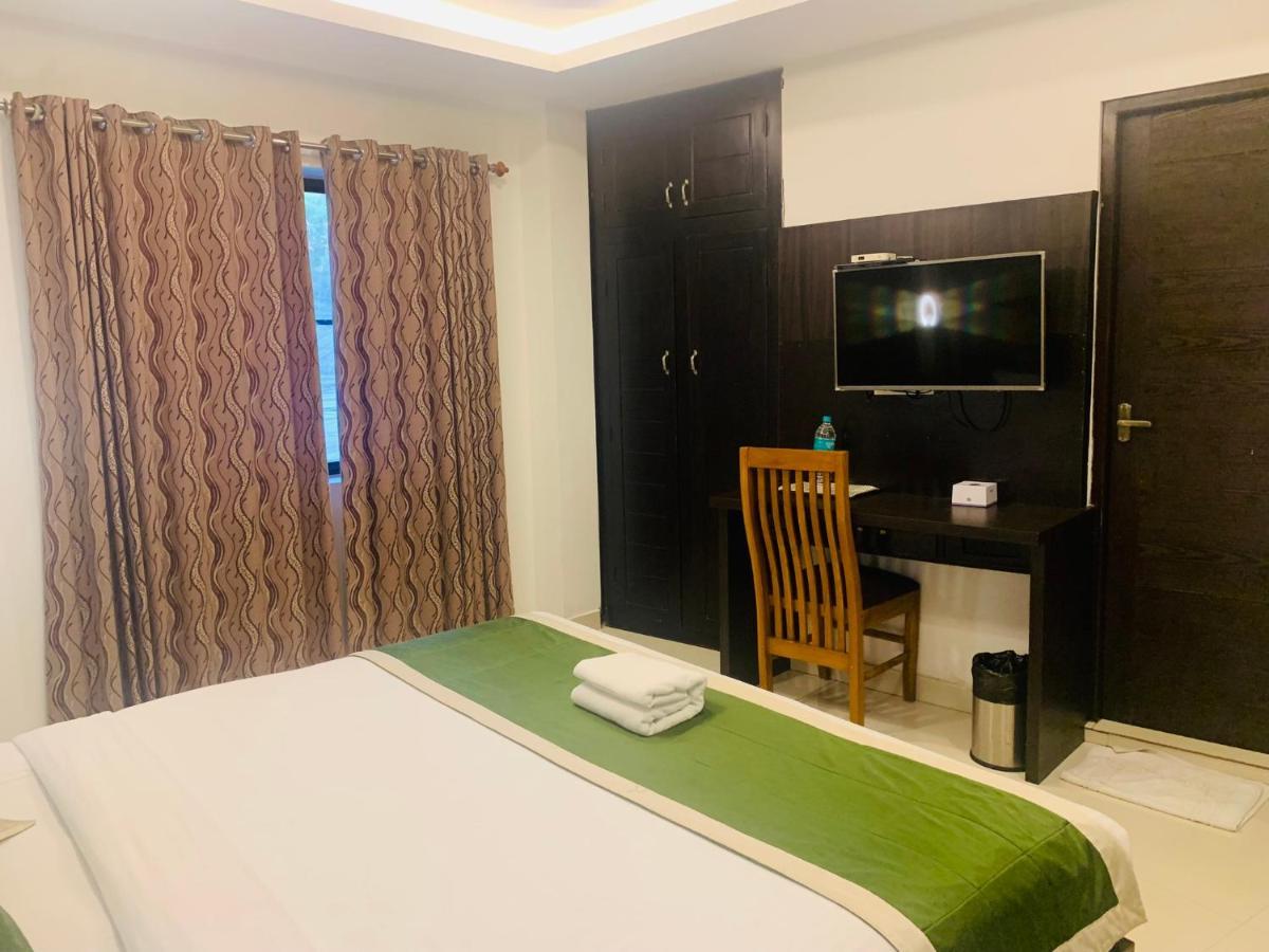 Hotel Greenlife Kochi Exterior photo