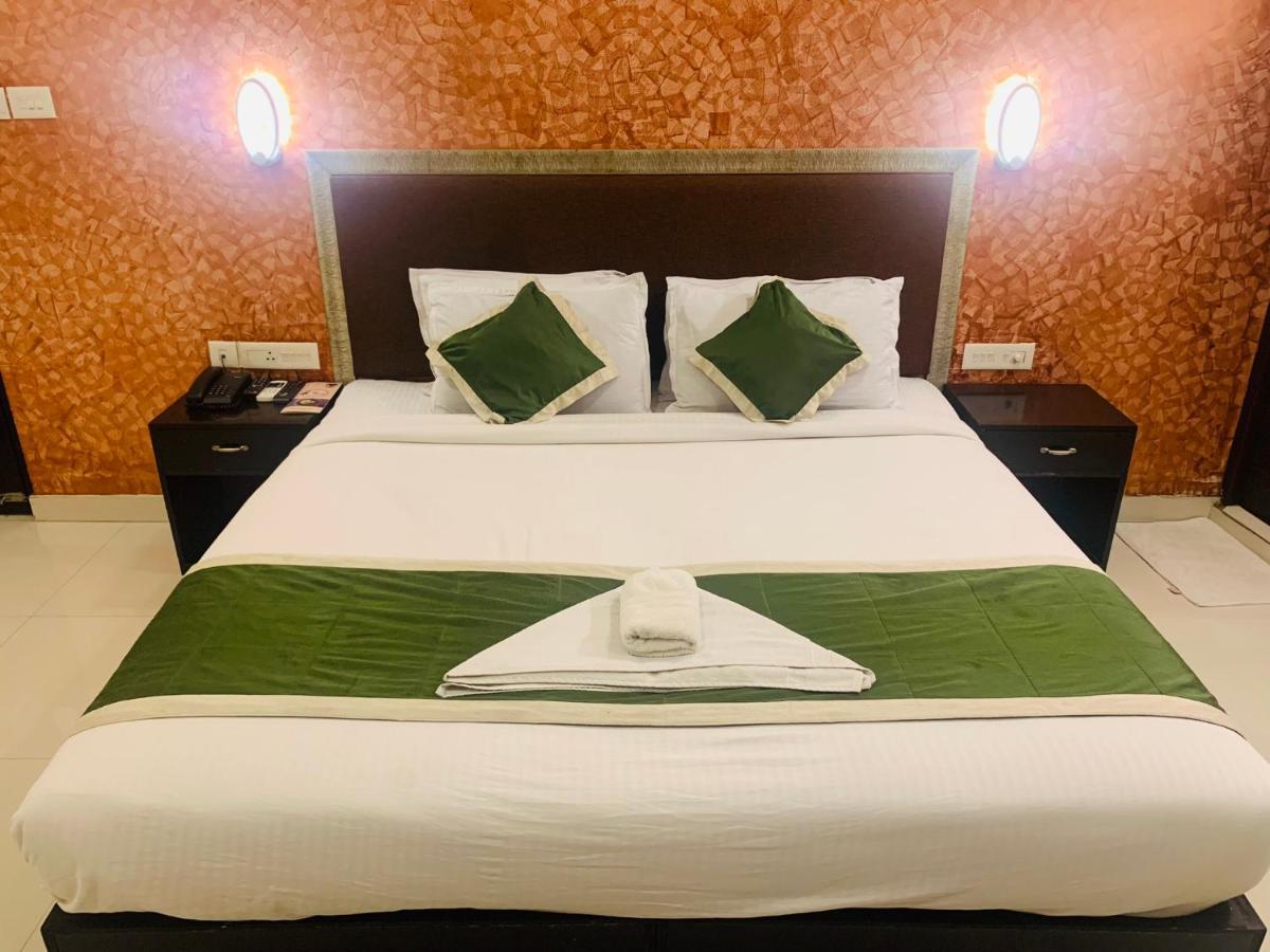 Hotel Greenlife Kochi Exterior photo