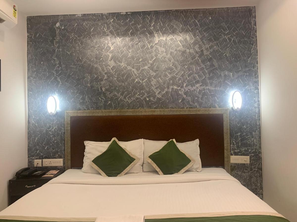 Hotel Greenlife Kochi Exterior photo