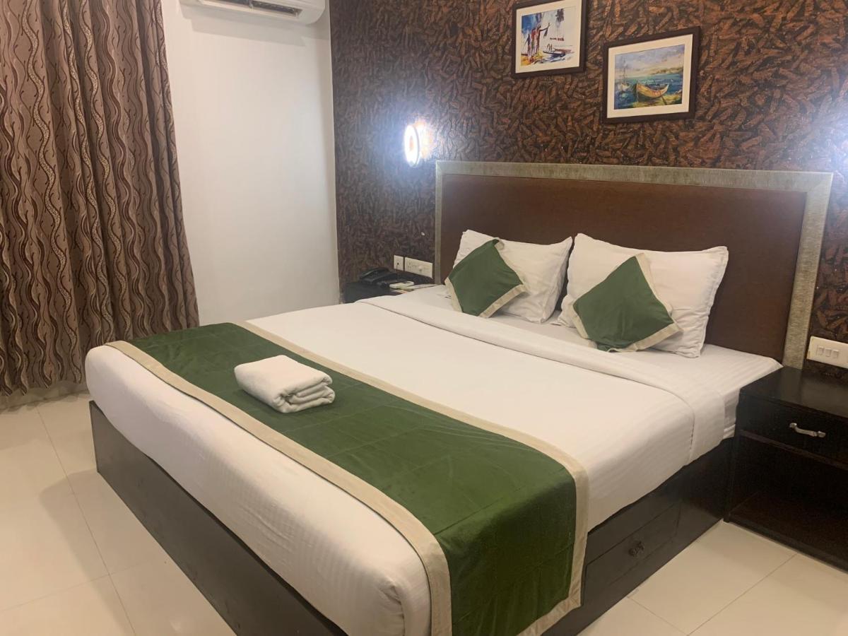 Hotel Greenlife Kochi Exterior photo
