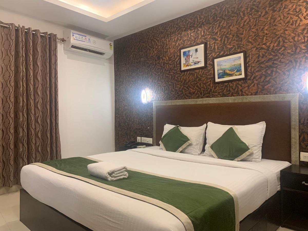 Hotel Greenlife Kochi Exterior photo