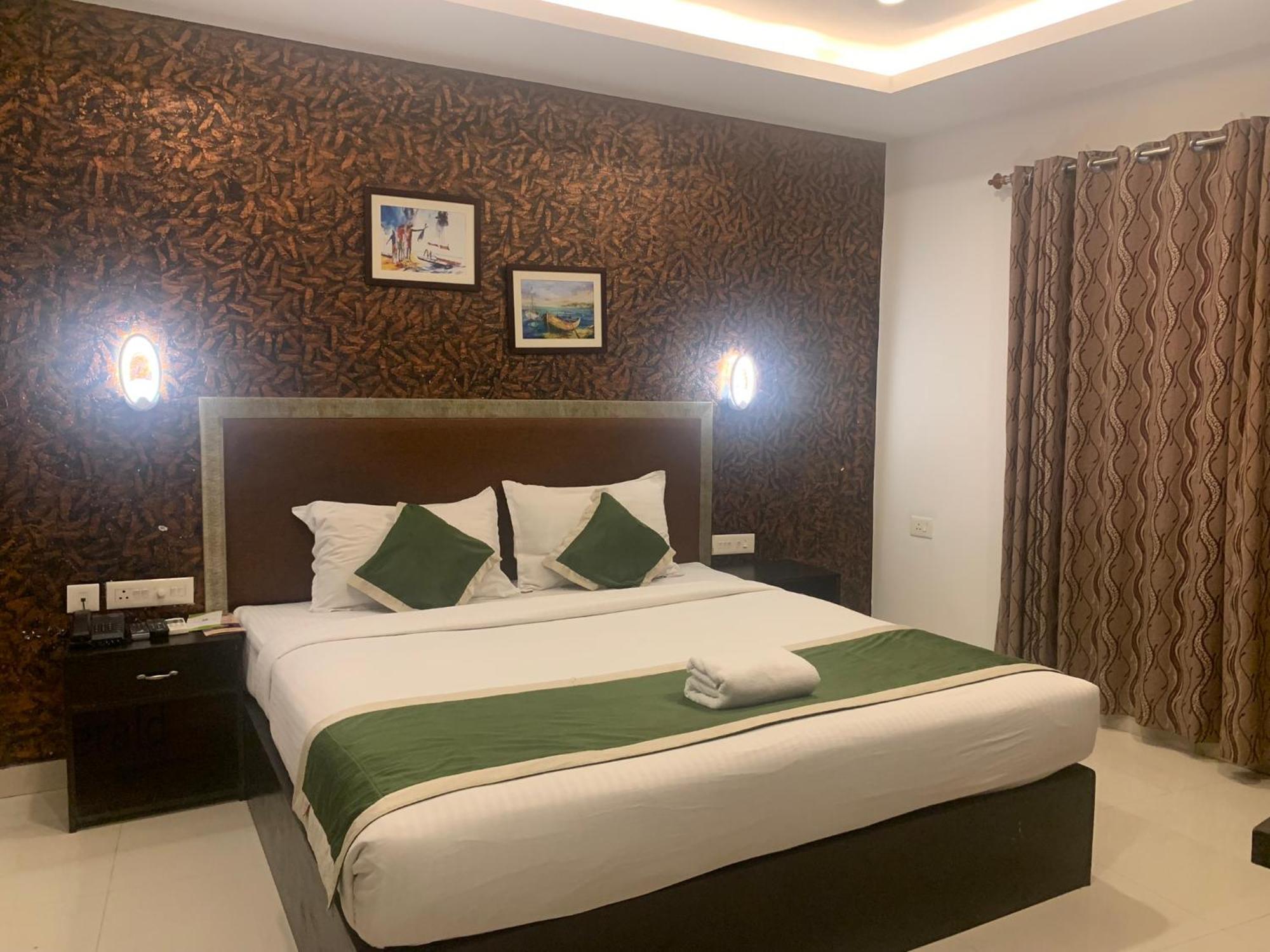 Hotel Greenlife Kochi Exterior photo